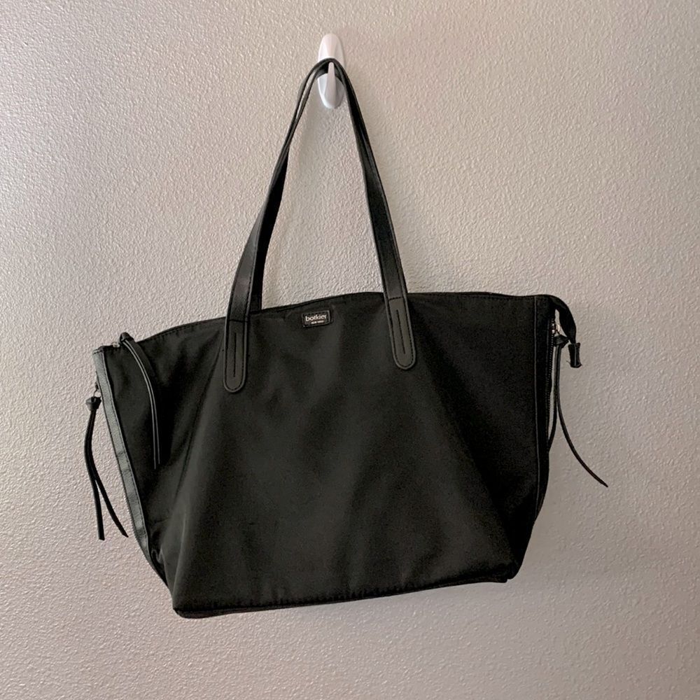 BOTKIER Black tote bag zip top zip/slip interior pockets decorative side zips